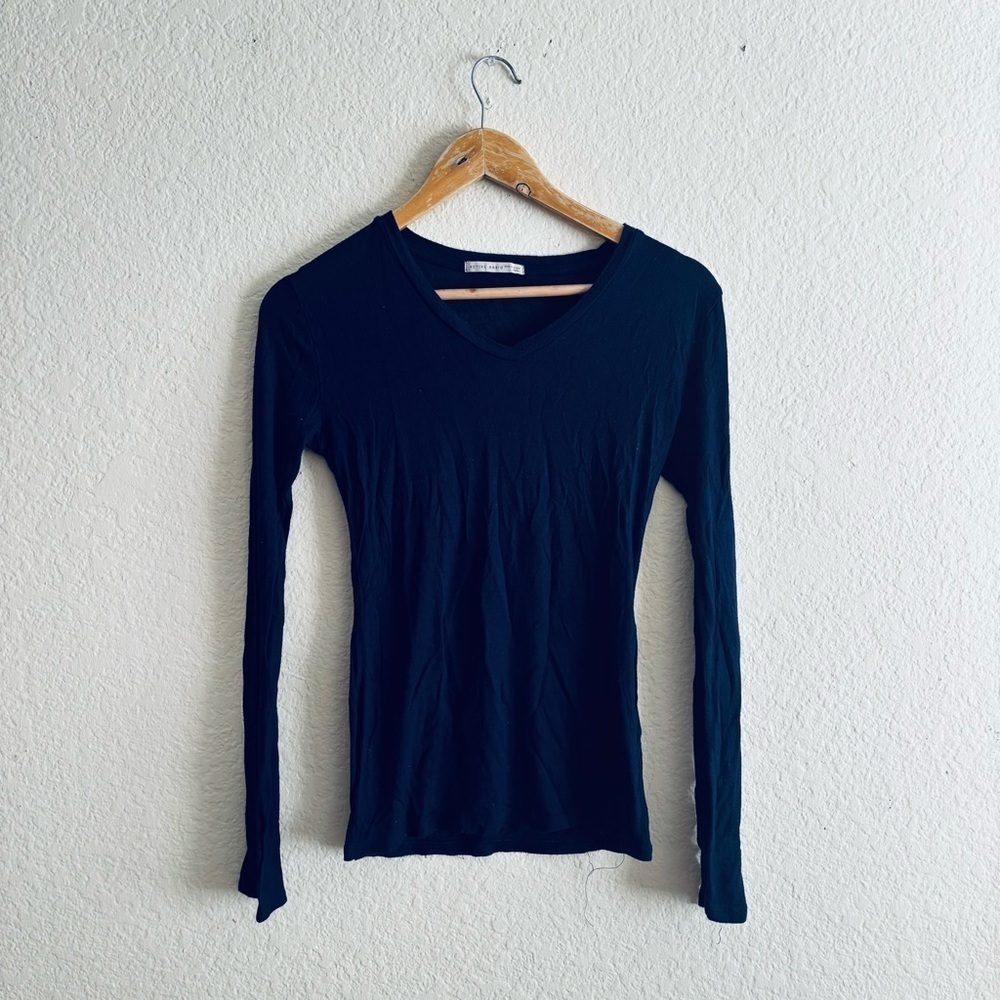 Black‎ Long Sleeve V-Neck Top